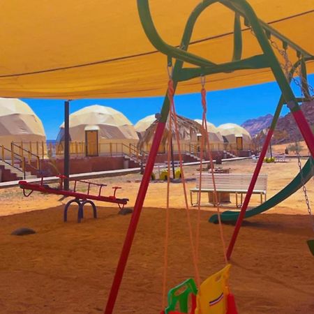 Bilal Luxury Camp Hotell Wadi Rum Exteriör bild