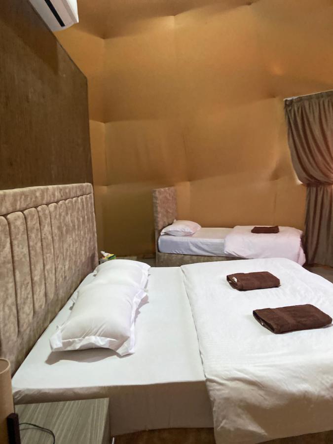 Bilal Luxury Camp Hotell Wadi Rum Exteriör bild