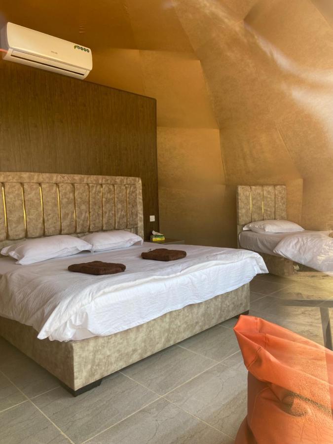 Bilal Luxury Camp Hotell Wadi Rum Exteriör bild