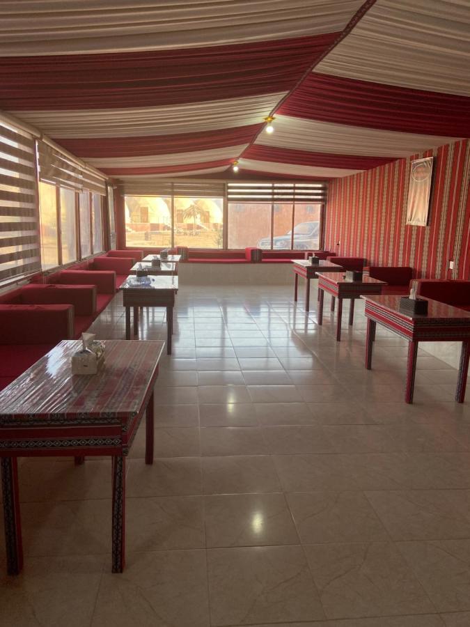 Bilal Luxury Camp Hotell Wadi Rum Exteriör bild