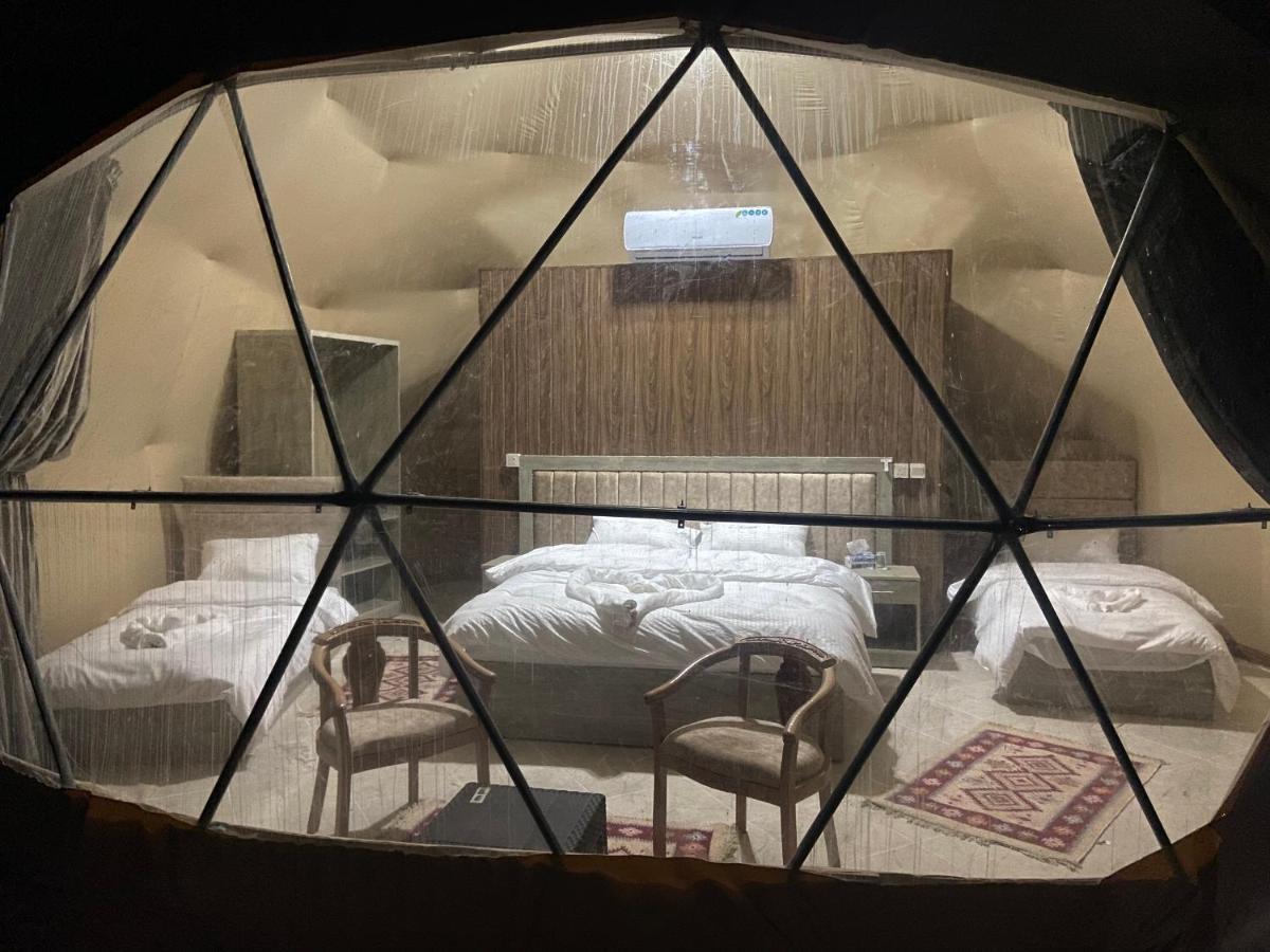 Bilal Luxury Camp Hotell Wadi Rum Exteriör bild