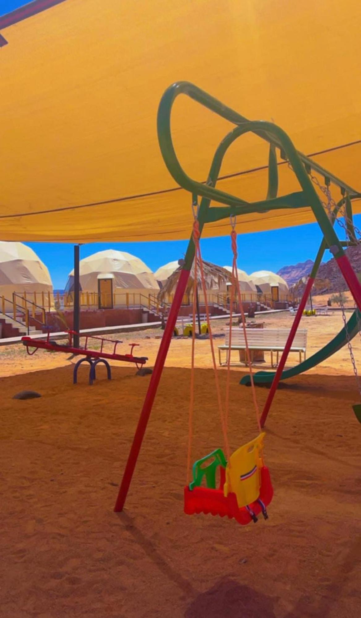 Bilal Luxury Camp Hotell Wadi Rum Exteriör bild