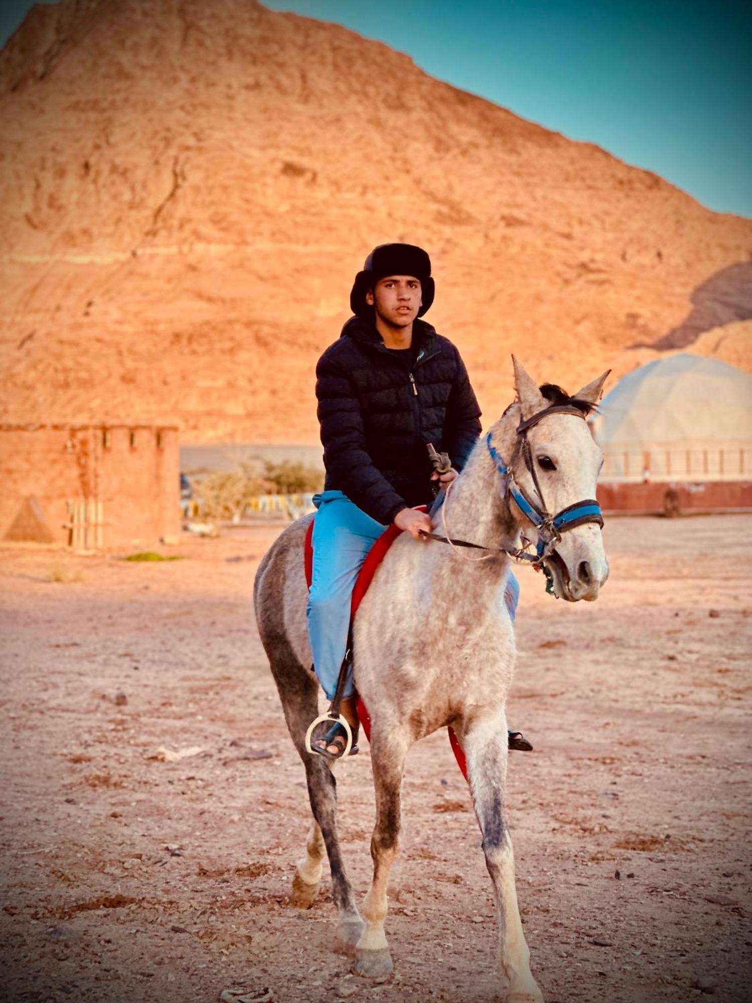 Bilal Luxury Camp Hotell Wadi Rum Exteriör bild