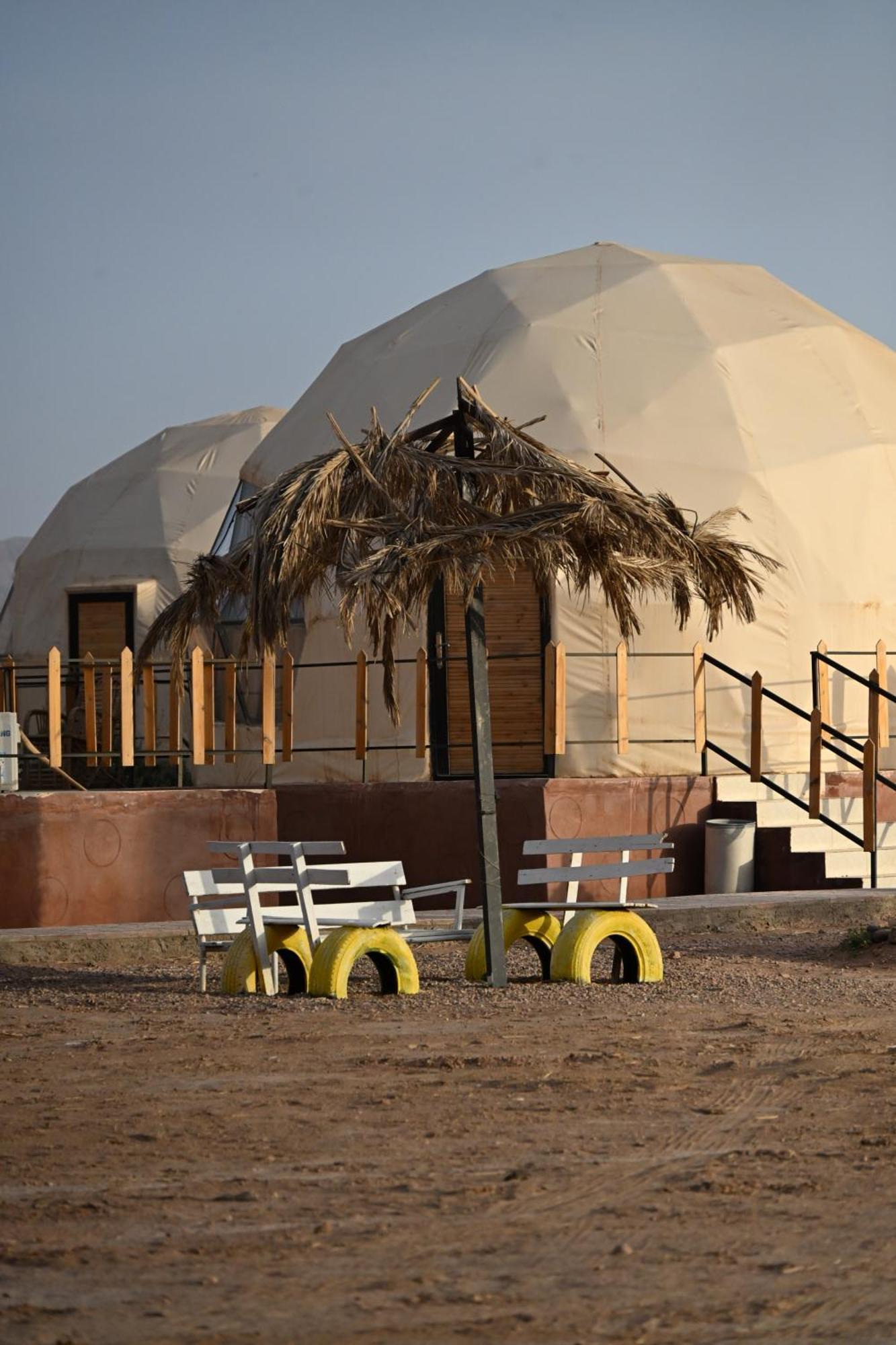 Bilal Luxury Camp Hotell Wadi Rum Exteriör bild